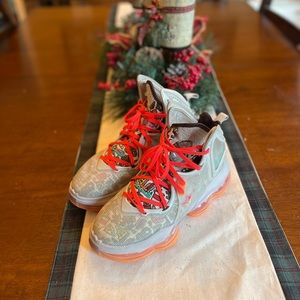 LaBron James 19 "Fast Food"